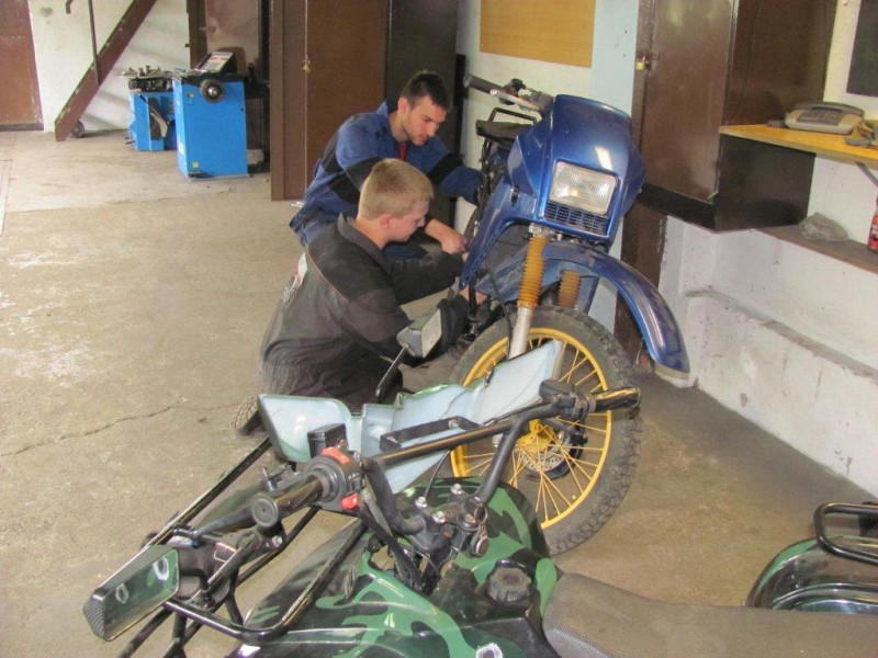 Budování dílny pro motocykly
