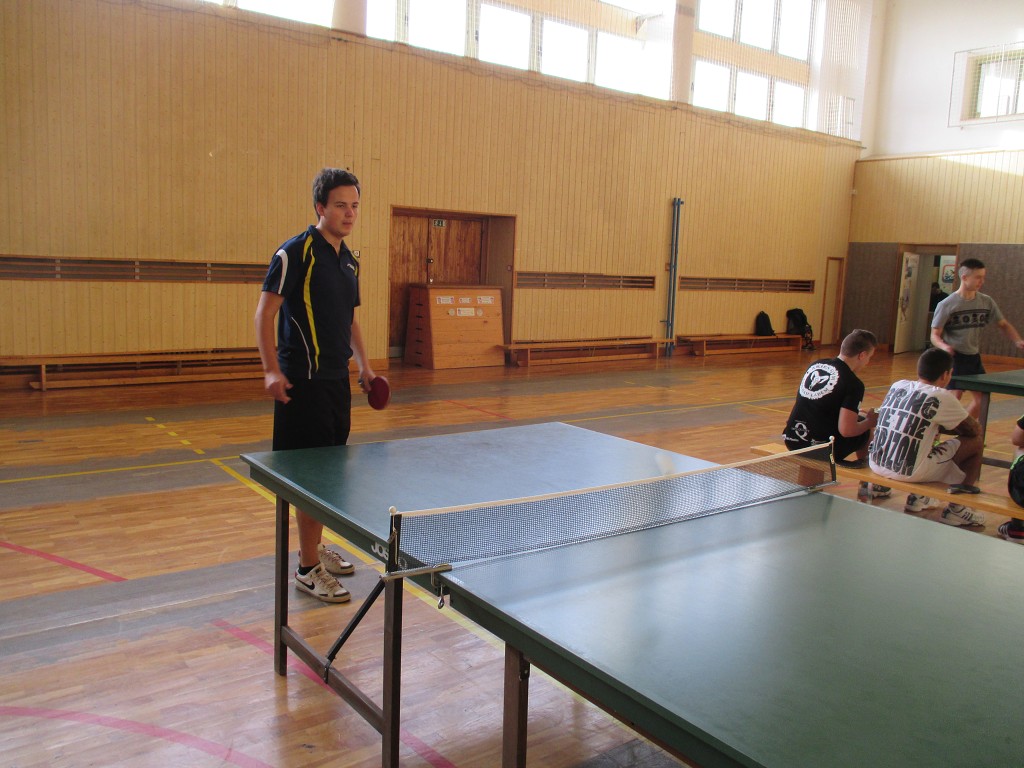Stoní tenis středních škol