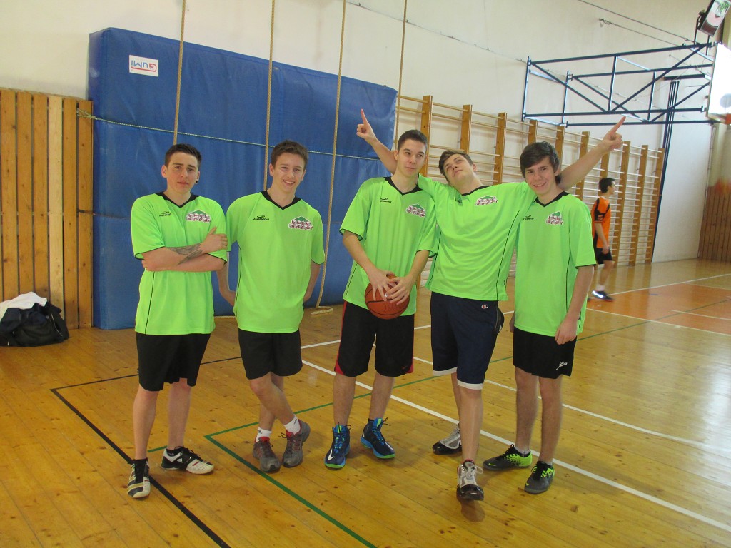 Basketbal středních škol