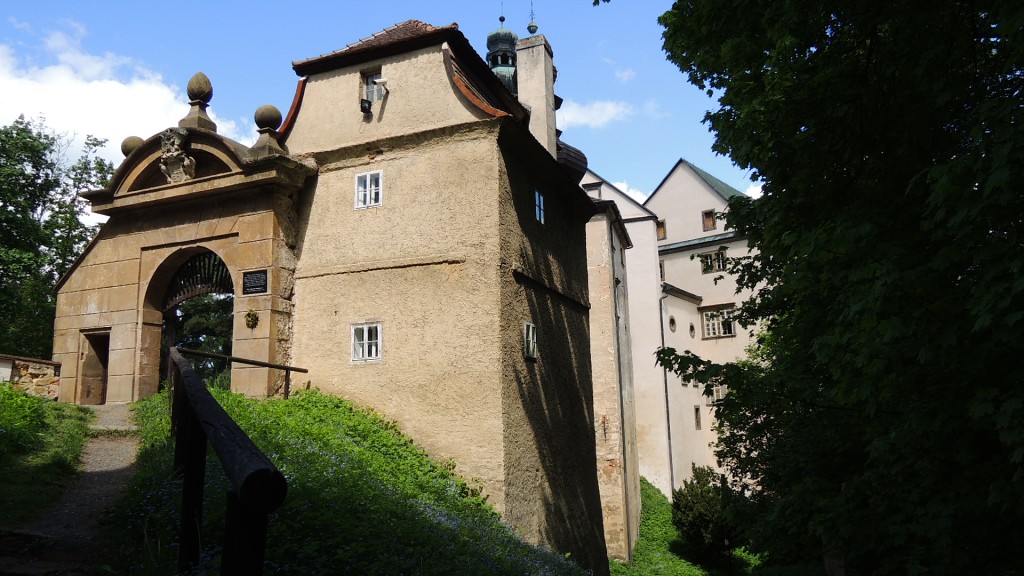 Putování za sv. Zdislavou a exkurze na Ještěd
