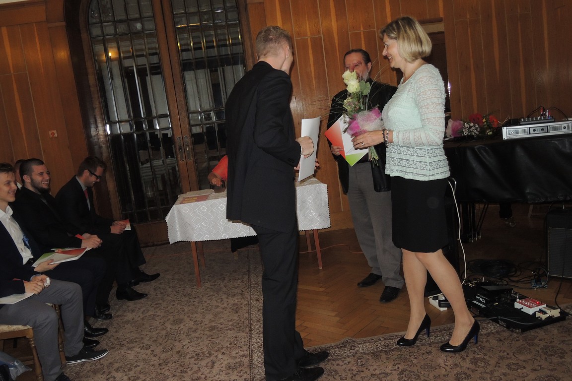 Vyřazení maturantů 2015
